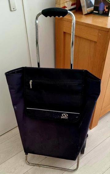 Boodschappen trolley  beschikbaar voor biedingen