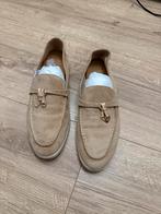 Beige loro piana maat 39, Kleding | Dames, Ophalen of Verzenden, Zo goed als nieuw, Beige, Sneakers of Gympen