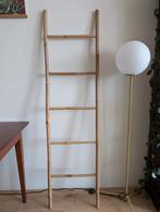 Bamboe houten ladder | decoratief, Doe-het-zelf en Verbouw, Ladders en Trappen, Ophalen, Zo goed als nieuw, 2 tot 4 meter