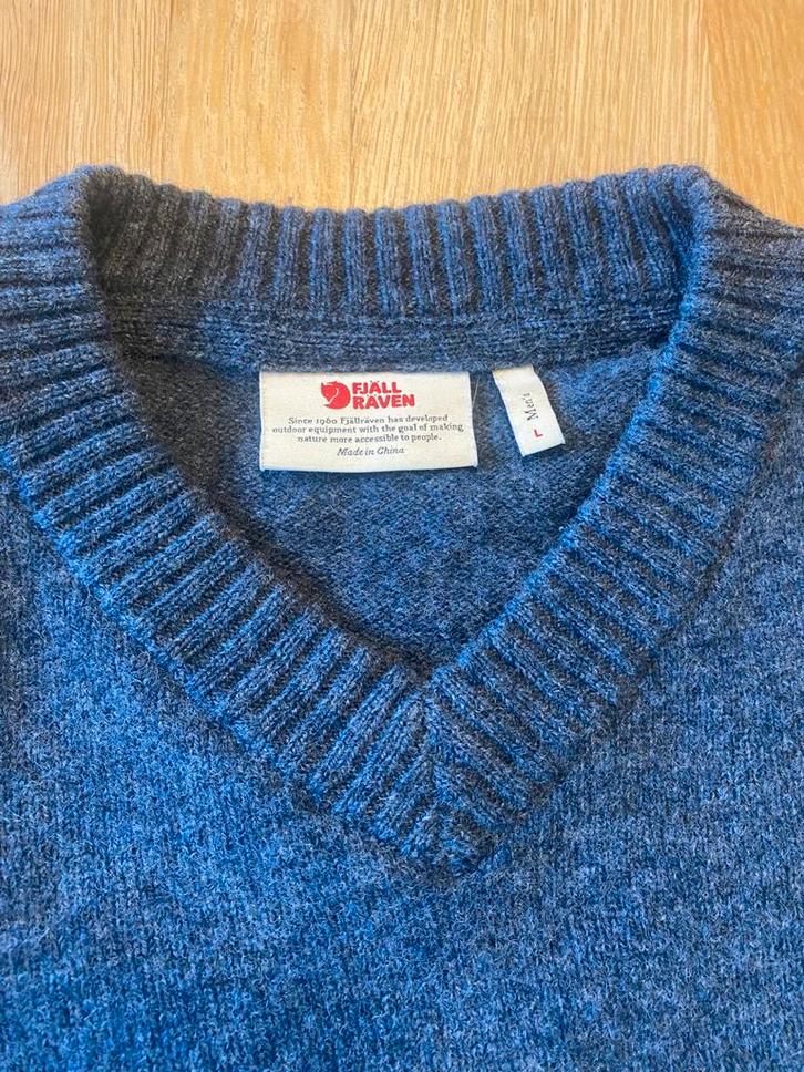 Fjallraven Ovik V-hals Trui Wol - Maat L, Kleding | Heren, Truien en Vesten, Zo goed als nieuw, Maat 52/54 (L), Blauw, Ophalen of Verzenden