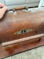 2 Oude Naaimachines - Vintage Decoratie, Antiek en Kunst, Antiek | Naaimachines, Ophalen