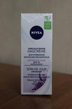 NIEUWE Nivea verzachtende dagcreme met spf 15, Ophalen of Verzenden, Nieuw, Verzorging