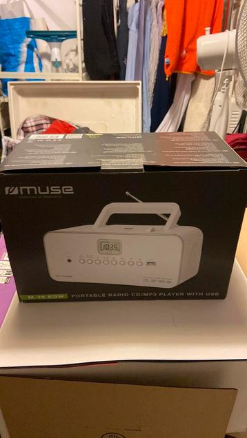 Draagbare Radio/CD/MP3-speler met USB - Nieuw! beschikbaar voor biedingen