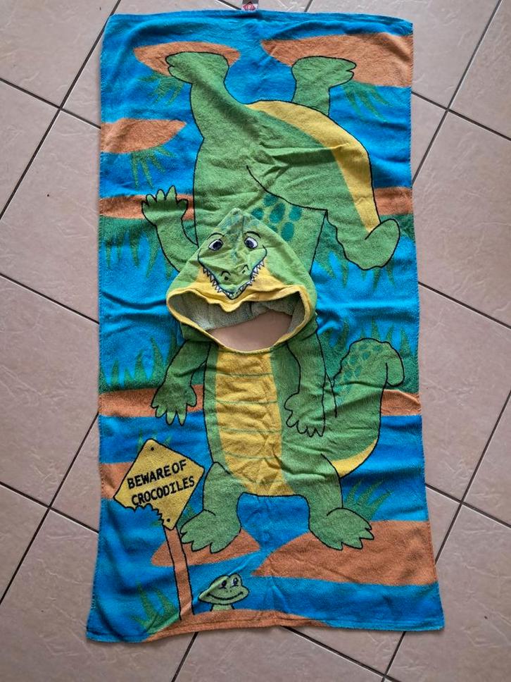 Vier badcapes van C1000 - 118 x 62 cm, Kinderen en Baby's, Kinderkleding | Kinder-zwemkleding, Zo goed als nieuw, Badponcho, One size