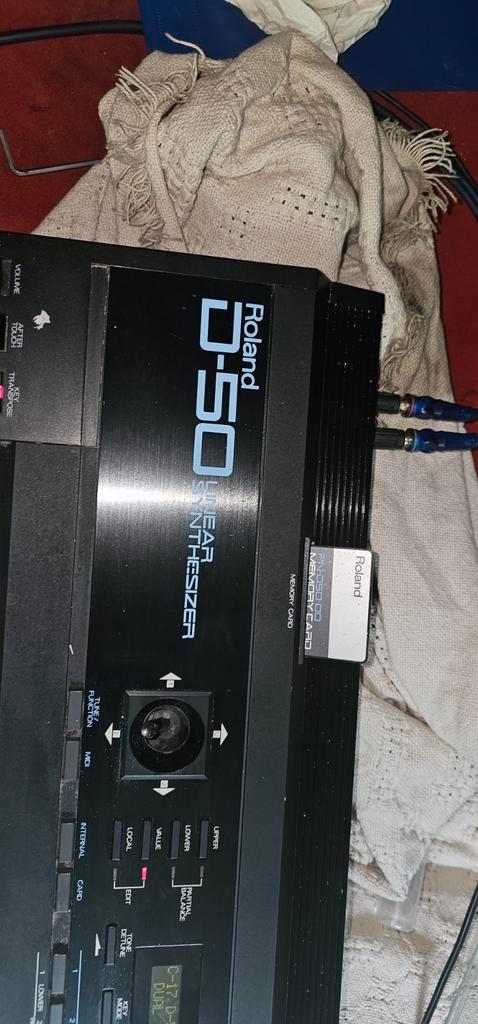 RolandD-50linaer synthesizer, Muziek en Instrumenten, Effecten, Zo goed als nieuw, Ophalen of Verzenden