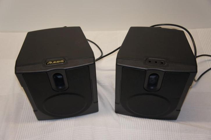 Alesis ProActive luidspreker set met beugel, Audio, Tv en Foto, Luidsprekers, Gebruikt, Overige typen, Minder dan 60 watt, Overige merken