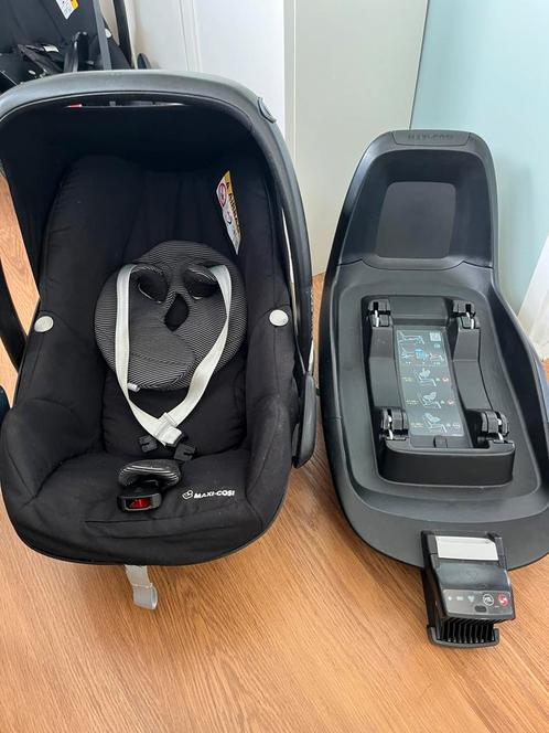 Maxi Cosi Pebble i-size en 2wayfix base, Kinderen en Baby's, Autostoeltjes, Gebruikt, Maxi-Cosi, 0 t/m 13 kg, Isofix, Ophalen
