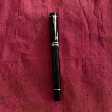 Parker Duofold International vulpen chrome/black beschikbaar voor biedingen