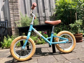 Leuk Veloretti loopfietsje 2-4 jaar beschikbaar voor biedingen