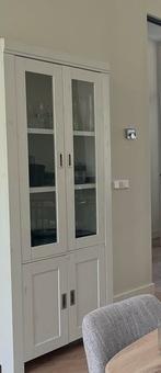 Witte IKEA Linnenkast/Servieskast, Huis en Inrichting, Kasten | Buffetkasten, Ophalen, Overige materialen, Gebruikt, 200 cm of meer