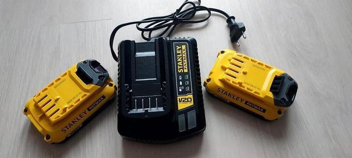 Stanley V20 Fatmax accu's en lader nieuw, Doe-het-zelf en Verbouw, Gereedschap | Boormachines, Nieuw, Boor- en Schroefmachine