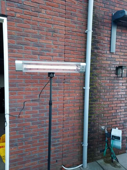 Gloednieuwe terrasverwarmer! 3 standen tot max 2400watt!!, Tuin en Terras, Terrasverwarmers, Nieuw, Elektrisch, Vloer, Draaibaar