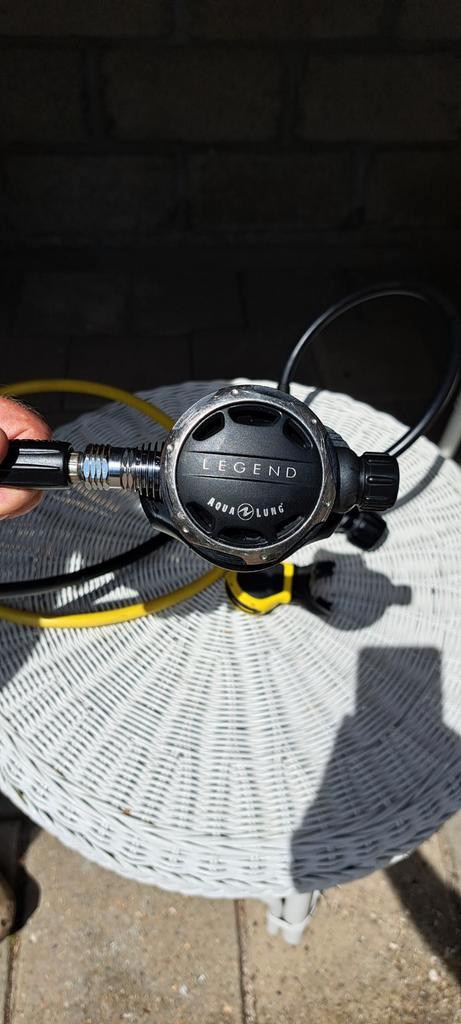 Aqualung Legend automatenset met nieuwe service beurt, Watersport en Boten, Duiken, Zo goed als nieuw, Ophalen of Verzenden