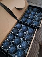 23 donkerblauwe kerstballen met glitters, Ophalen