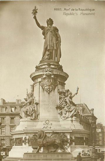 (701-477-033) Paris Monument de la Republique beschikbaar voor biedingen