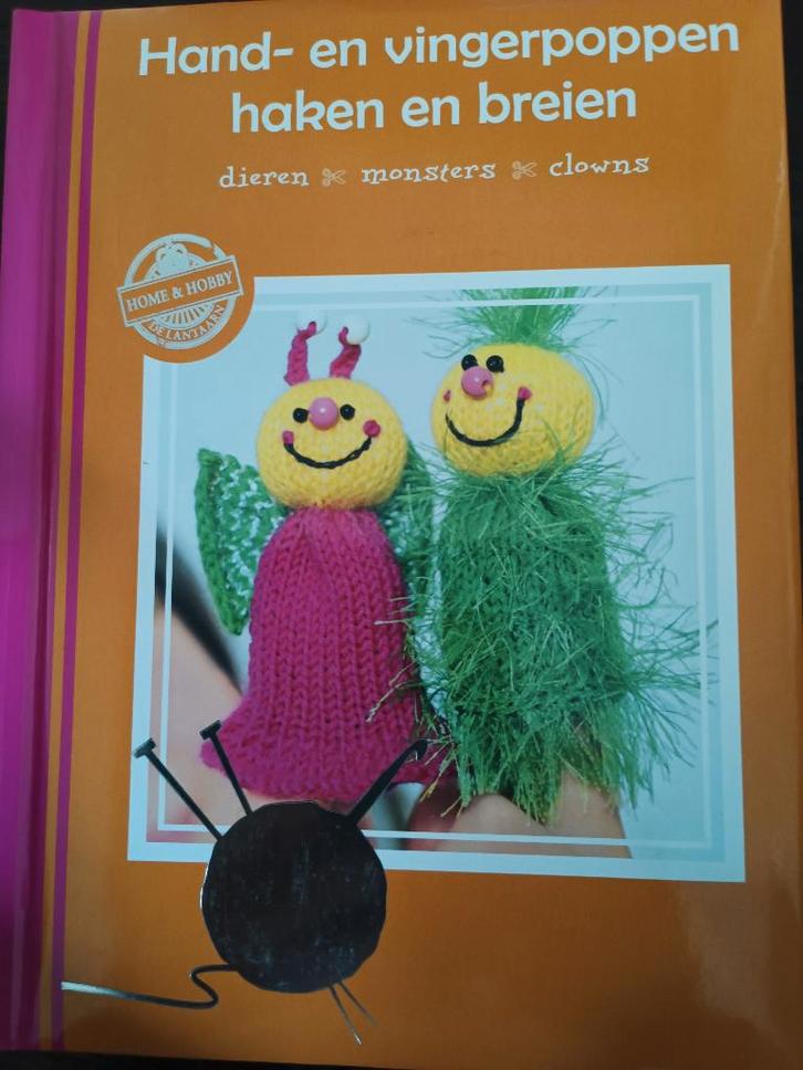 Hand en vingerpoppen haken en breien, Boeken, Hobby en Vrije tijd, Zo goed als nieuw, Breien en Haken, Ophalen of Verzenden