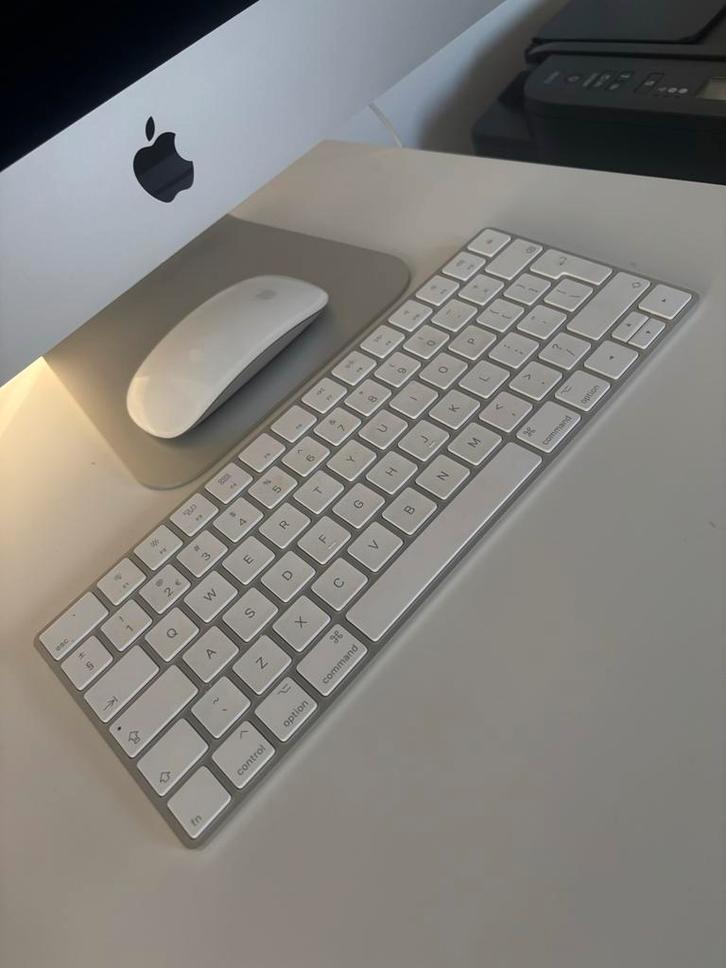 Apple iMac 21,5" 4K (2020) MHK23N/A, Computers en Software, Apple Desktops, Zo goed als nieuw, iMac, SSD, 3 tot 4 Ghz, 8 GB, Ophalen of Verzenden