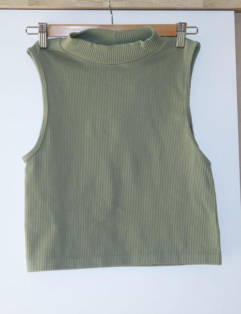 top van stradivarius , maat L, Kleding | Dames, Tops, Nieuw, Maat 42/44 (L), Overige kleuren, Zonder mouw, Ophalen of Verzenden