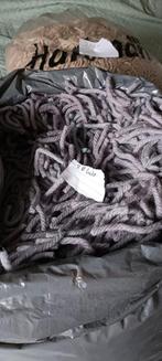 Smyrna wol 2,8 kilo, draadlengte 7 cm, Ophalen of Verzenden, Zo goed als nieuw