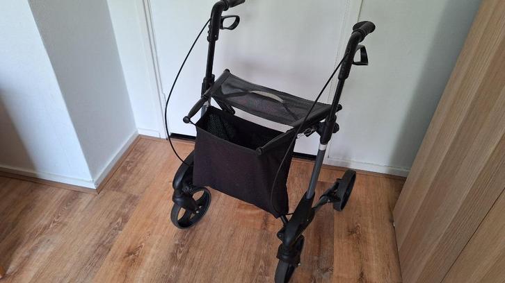 Rollator Topro Troja M / Viva M nette rollator, Diversen, Rollators, Gebruikt, Lichtgewicht, Opvouwbaar, Ophalen