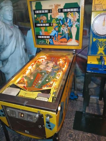 Bally flipperkast Little Joe. beschikbaar voor biedingen