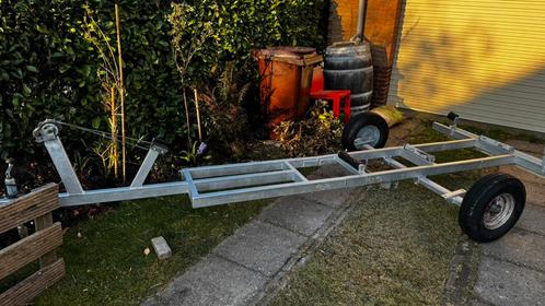 Prima trailer, voor bootjes tot ongeveer 5 meter en 500kg, Watersport en Boten, Boottrailers, Zo goed als nieuw, Minder dan 1500 kg