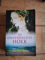 Stephanie Laurens - Uit onverwachte hoek, Boeken, Ophalen of Verzenden, Zo goed als nieuw, Stephanie Laurens