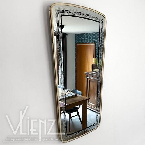 Midcentury, vintage asymmetrische spiegel, mirror, Huis en Inrichting, Woonaccessoires | Spiegels, Gebruikt, Minder dan 50 cm