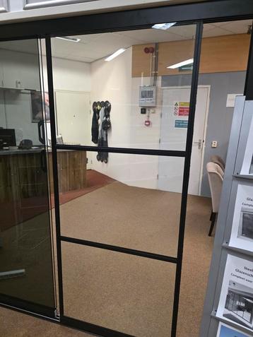 Glazen Schuifwand Steellook beschikbaar voor biedingen
