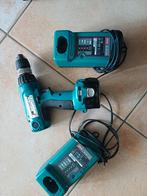 Makita 6317D Accuboormachine met 2 Acculaders, Doe-het-zelf en Verbouw, Ophalen, Gebruikt, Variabele snelheid, Boor- en Schroefmachine