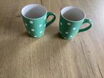 Mokken. Groen met stippen. 2 stuks, Ophalen, Zo goed als nieuw, Overige stijlen, Kop(pen) en/of Schotel(s)