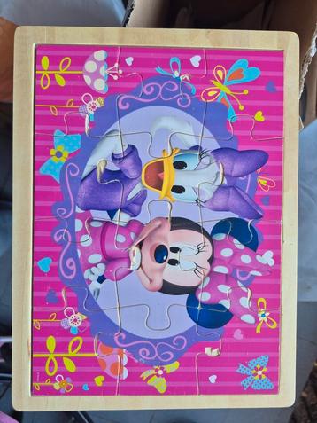 Houten Puzzel Minnie Mouse & Katrien Duck beschikbaar voor biedingen