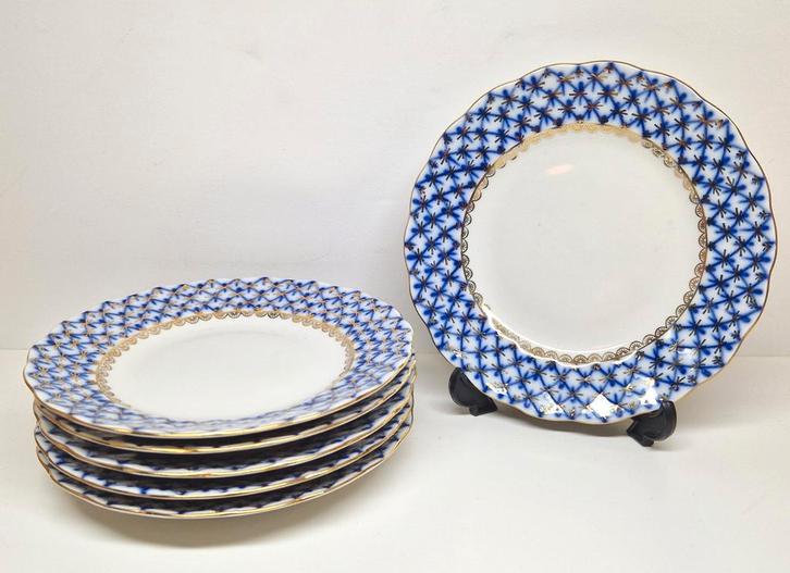 Porseleinen borden Cobalt Net Lomonosov, 2e helft 20e eeuw., Antiek en Kunst, Antiek | Porselein, Ophalen of Verzenden