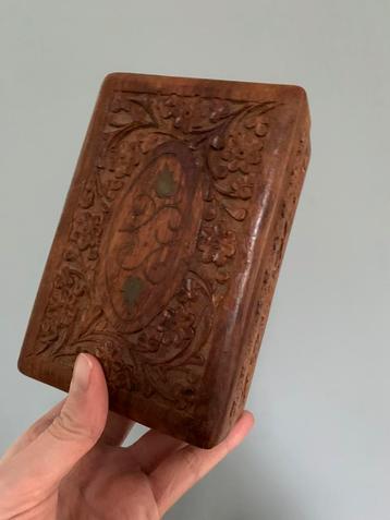 Vintage houten sier doosje kistje houtsnijwerk ingelegd beschikbaar voor biedingen