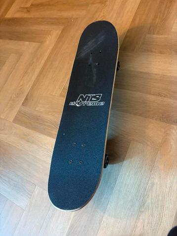 Skateboard beschikbaar voor biedingen