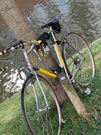 🚴‍♂️ Sporty Road Bike – 28 inch, Fietsen en Brommers, Fietsen | Meisjes, Ophalen, Zo goed als nieuw, 26 inch of meer