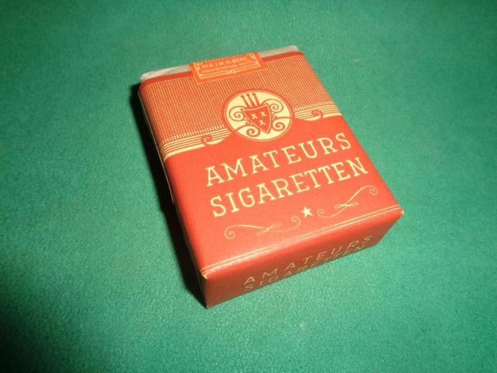 Oorlog wo2 sigaretten Amateur bruin recht rantsoen Nederland, Verzamelen, Militaria | Tweede Wereldoorlog, Boek of Tijdschrift