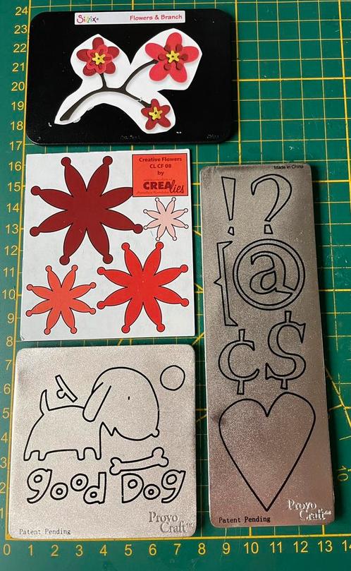 Sizzix cuttlebug snijmallen hond, tekens, bloemen, Hobby en Vrije tijd, Kaarten | Zelf maken, Zo goed als nieuw, Pons of Mal, Overige thema's
