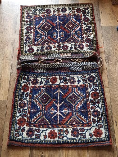 Mooi antiek handgeknoopt Perzisch kussen uit Iran 71-125 cm., Antiek en Kunst, Antiek | Kleden en Textiel, Ophalen of Verzenden