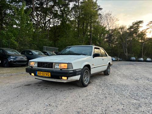 Volvo 780 bertone 2.8 v6 AUT 1986 uniek! Nieuw apk, Auto's, Volvo, Particulier, Benzine, Hatchback, Automaat, Origineel Nederlands