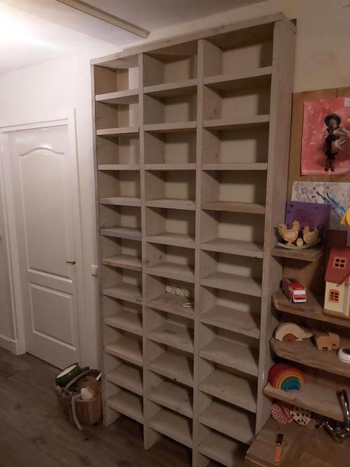 Steigerhout Steigerhouten kast boekenkast grey wash, Huis en Inrichting, Kasten | Boekenkasten, Zo goed als nieuw, Ophalen of Verzenden