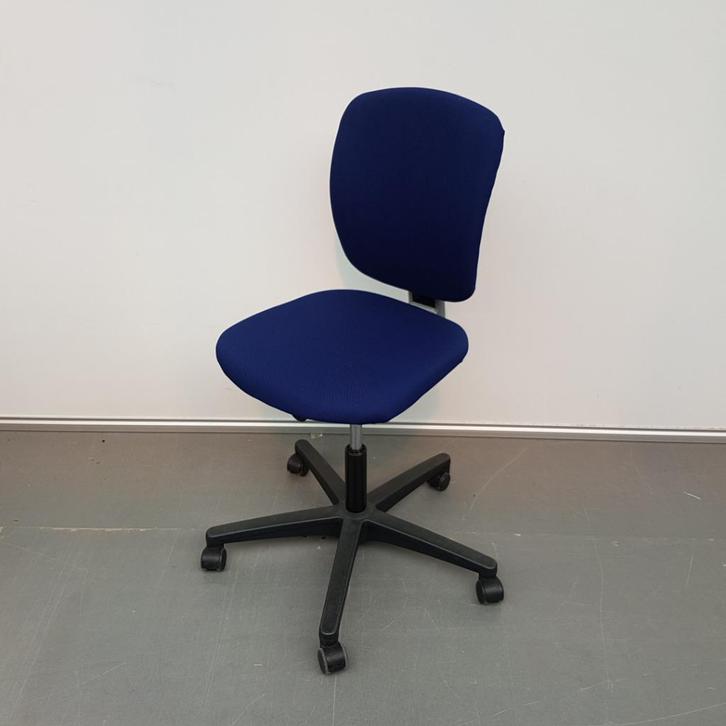 partij Ahrend 262 bureaustoelen nieuwe stof blauw stoelen, Huis en Inrichting, Bureaustoelen, Gebruikt, Zwart, Ophalen