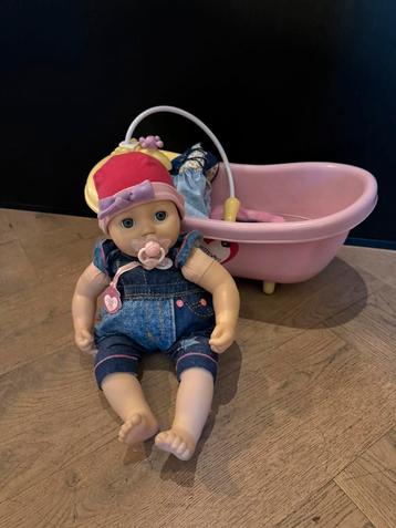 Baby Annabelle - incl bad en accessoires beschikbaar voor biedingen