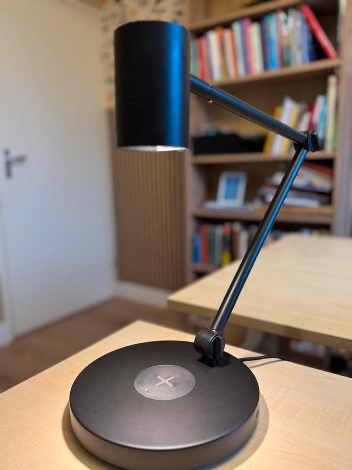 IKEA Nymåne / Nymane Bureaulamp met QI lader + Zigbee lamp, Huis en Inrichting, Lampen | Tafellampen, Zo goed als nieuw, 50 tot 75 cm