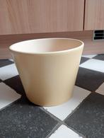 Grote bloempot zacht geel 15 cm hoog nieuwstaat, Ophalen, Rond, Binnen, Zo goed als nieuw