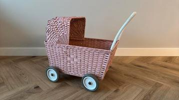 Nog maar 1! Olli Ella Poppenwagen. Voor kind die nét loopt. beschikbaar voor biedingen