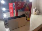 Nintendo Switch OLED wit/white, Spelcomputers en Games, Spelcomputers | Nintendo Switch, Ophalen of Verzenden, Zo goed als nieuw