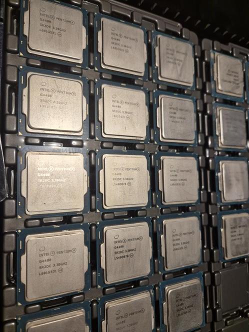 20x Intel Pentium G4400 - 1151 socket • Dual core @ 3,3GHz, Computers en Software, Processors, Zo goed als nieuw, 2-core, 3 tot 4 Ghz