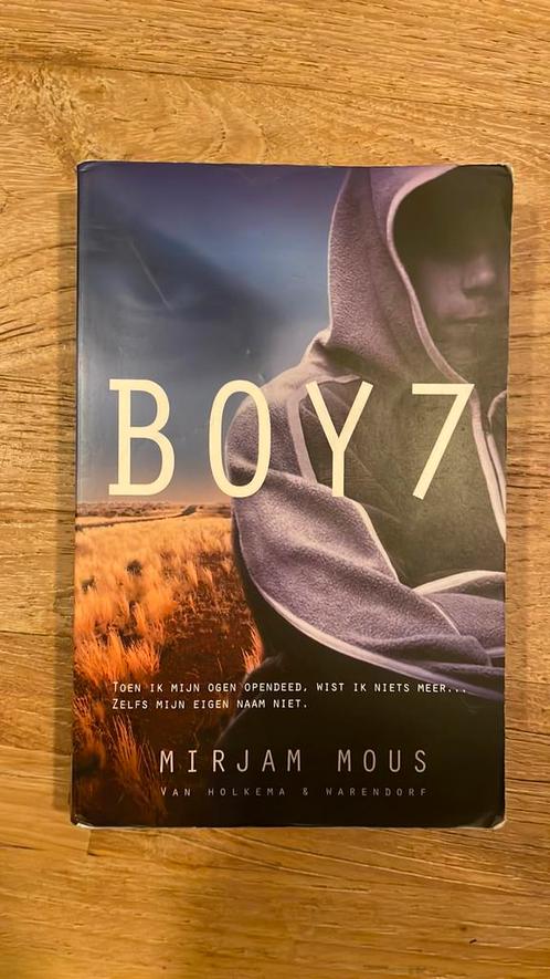 Mirjam Mous - Boy 7, Boeken, Kinderboeken | Jeugd | 13 jaar en ouder, Zo goed als nieuw, Ophalen of Verzenden