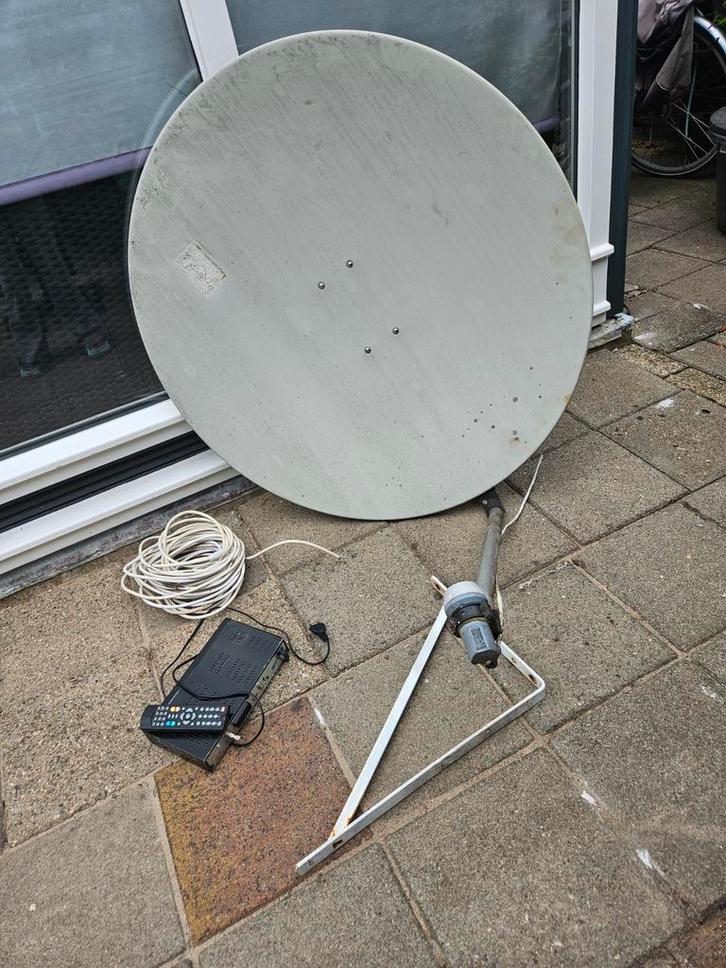 Schotelantenne compleet met satellietontvanger, Audio, Tv en Foto, Schotelantennes, Gebruikt, Ophalen
